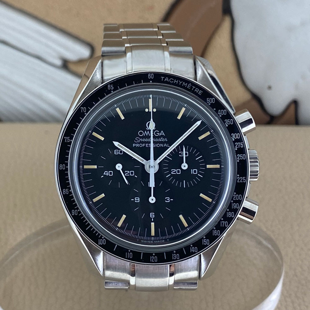 Omega hotsell speedmaster 1450022